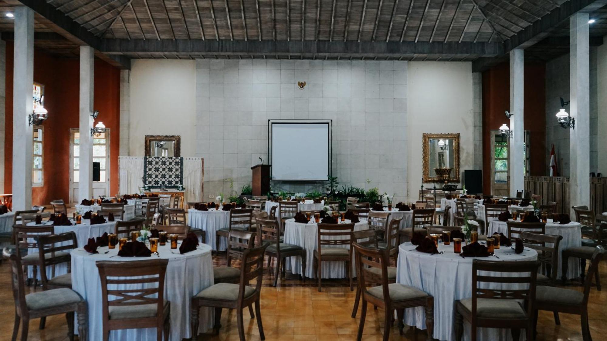 Kayu Arum Resort Salatiga Buitenkant foto