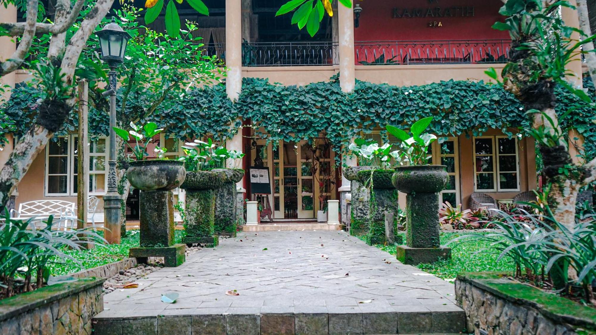 Kayu Arum Resort Salatiga Buitenkant foto